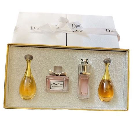 miniature perfumes gift sets